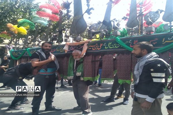 عزاداری در ساحت مقدس امام رضا(ع)