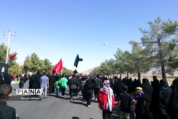 پیاده‌روی اربعین حسینی در کاشمر