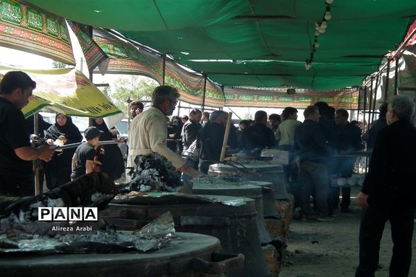 پیاده‌روی اربعین حسینی در کاشمر