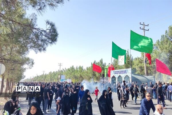 پیاده‌روی اربعین حسینی در کاشمر