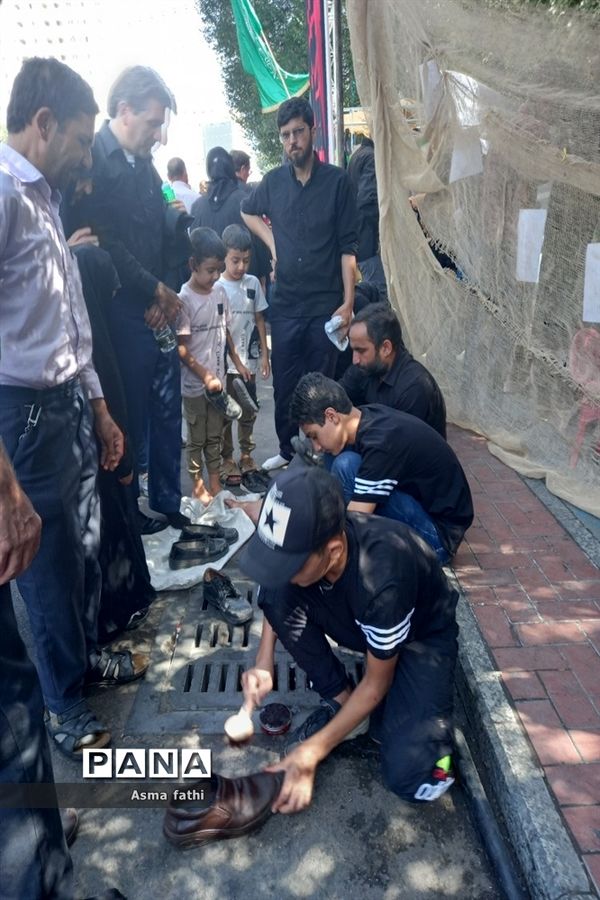 پیاده‌روی اربعین حسینی در مشهد