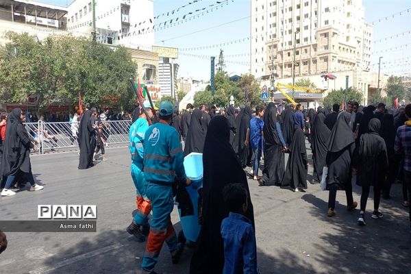 پیاده‌روی اربعین حسینی در مشهد
