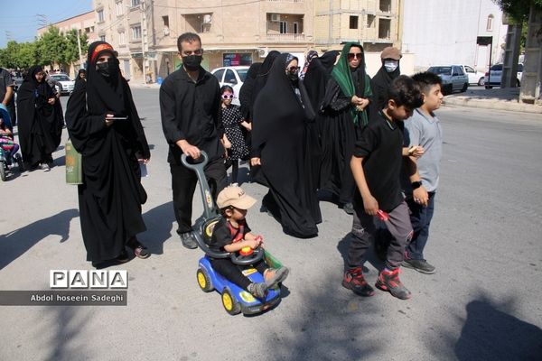 پیاده‌روی دلدادگان اربعین حسینی در بوشهر