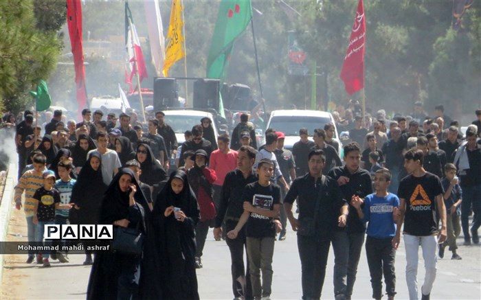 بزرگترین اجتماع معنوی شهرستان نایین برگزار شد