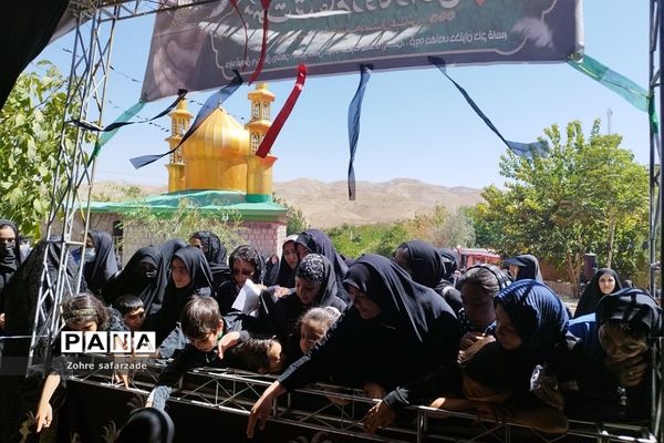 برپایی موکب دانش‌آموزی جاماندگان اربعین در روستای زیارت شهرستان دماوند