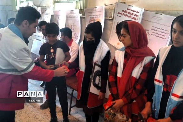 ویژه برنامه‌های هلال احمر پردنجان به‌مناسبت اربعین حسینی/چهارمحال و بختیاری