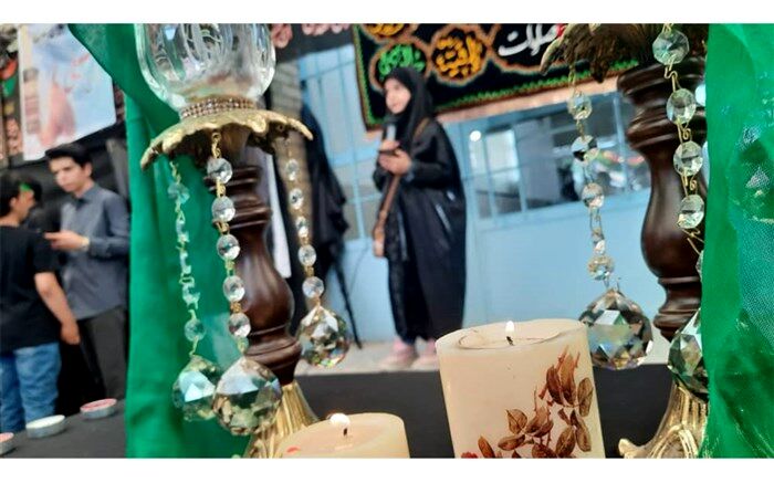 دکلمه خوانی خبرنگار پانا در موکب اداره کل آموزش و پرورش استان اصفهان