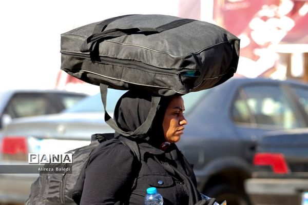 آئین پیاده‌روی جاماندگان قافله عشق از مرز شلمچه تا کربلا