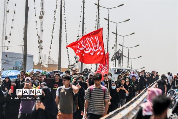 پیاده‌روی عاشقان سیدالشهدا در مسیر کربلا
