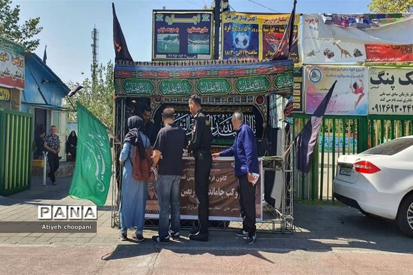 پذیرایی موکب‌های کانون فرهنگی تربیتی قدس از جاماندگان زیارت حرم سید الشهداء