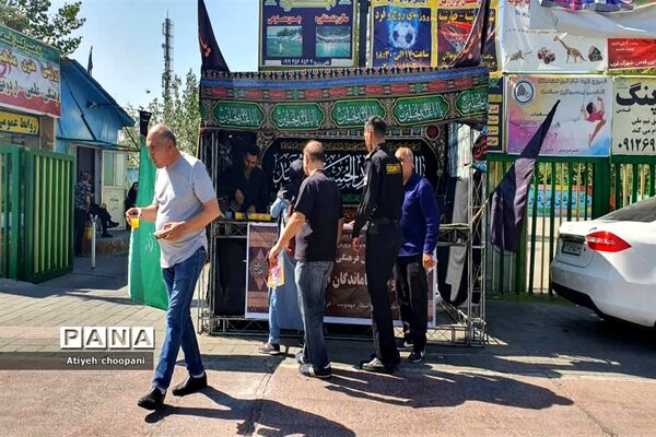 پذیرایی موکب‌های کانون فرهنگی تربیتی قدس از جاماندگان زیارت حرم سید الشهداء