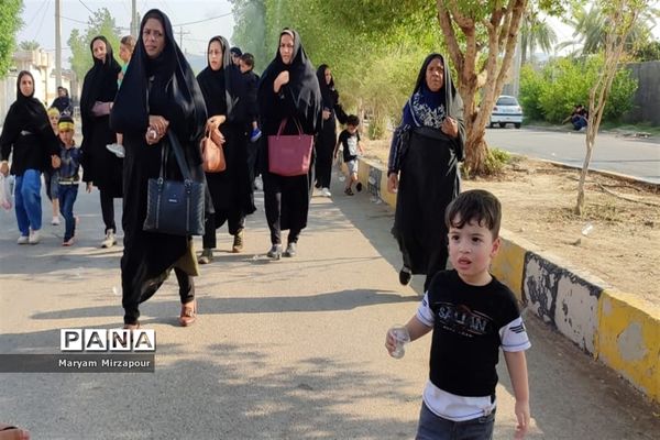 راهپیمایی عظیم جاماندگان اربعین حسینی (ع) در فورگ- استان فارس