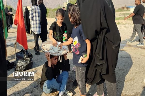 راهپیمایی عظیم جاماندگان اربعین حسینی (ع) در فورگ- استان فارس