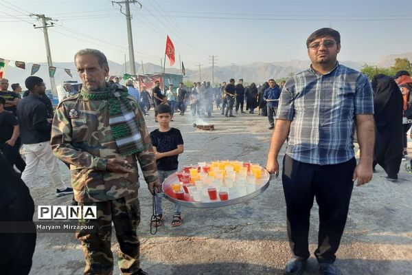 راهپیمایی عظیم جاماندگان اربعین حسینی (ع) در فورگ- استان فارس