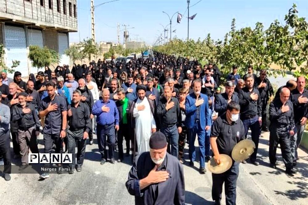 راهپیمایی اربعینی زائران سیدالشهدا(ع) در قم-3