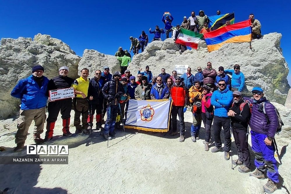 اولین صعود مشترک و بین المللی کوهنوردان ارتش‌های جهان به قله دماوند