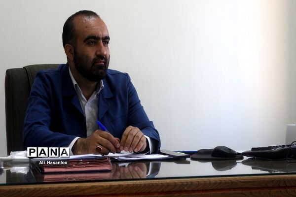 دیدار رئیس و کارشناسان سازمان دانش‌آموزی استان با مدیرکل امور اجتماعی و فرهنگی استانداری زنجان