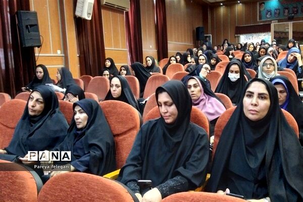 ‌برگزاری جلسه کارگروه مدیران مدارس ابتدایی و متوسطه‌ اول‌ و‌ دوم در شهرستان قرچک
