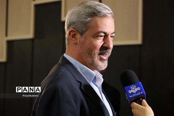 همایش ملی بزرگداشت روز شعر و ادب فارسی