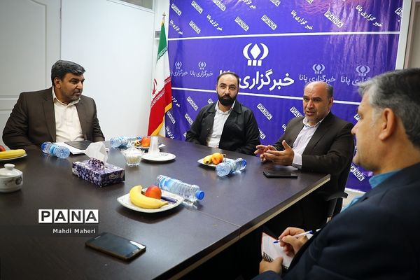 امضا تفاهم نامه همکاری سازمان دانش‌آموزی و کمیته امداد امام خمینی با موضوع «شور عاطفه‌ها»