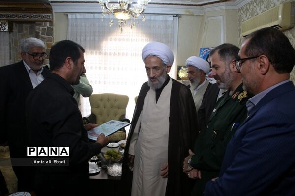 دیدار آیت‌الله محمدباقر محمدی لائینی نماینده ولی فقیه در استان مازندران با خانواده‌های معظم شهدا