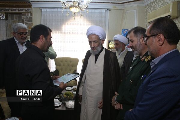 دیدار آیت‌الله محمدباقر محمدی لائینی نماینده ولی فقیه در استان مازندران با خانواده‌های معظم شهدا