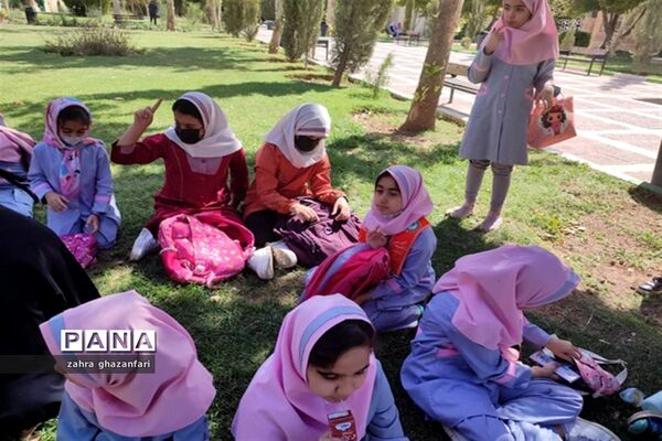 اردوی یکروزه دانش‌آموزان دختر ناحیه 2 شیراز