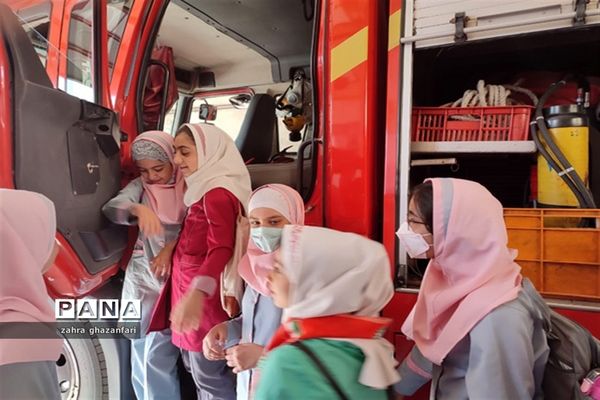 اردوی یکروزه دانش‌آموزان دختر ناحیه 2 شیراز