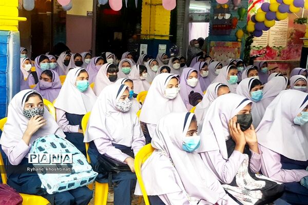آغاز ماه میزبانی نیمکت‌های عاشق درس و مدرسه در دبستان فرهنگ دختران