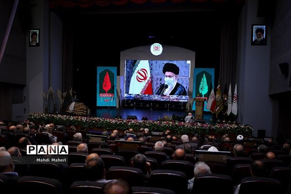 مراسم آیین تجلیل و تکریم پیشکسوت دفاع مقدس و مقاومت استان تهران