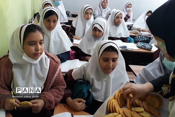 جشن میلاد حضرت زینب(س) در دبستان حضرت زهرا(س) ۲ رودهن