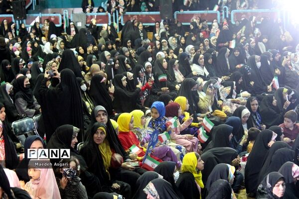 جشن بزرگ «دختران سرزمینم ایران» در قم