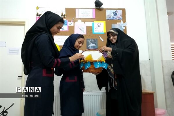 برگزاری جشن ولادت حضرت زینب (س) در آموزشگاه‌های ملارد
