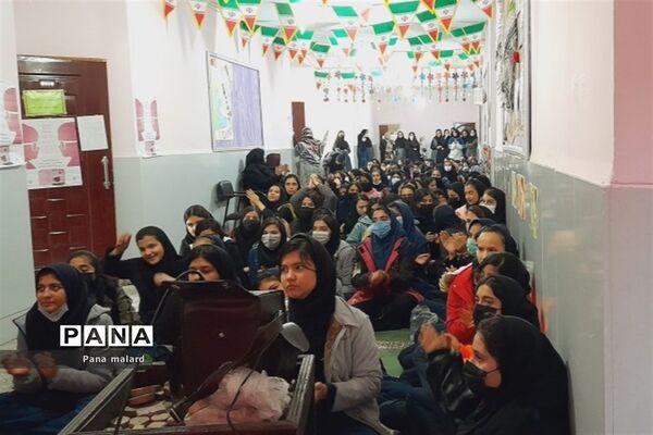 برگزاری جشن ولادت حضرت زینب (س) در آموزشگاه‌های ملارد
