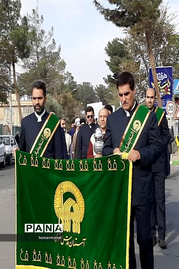 اجتماع بزرگ بسیجیان شهرستان آران و بیدگل