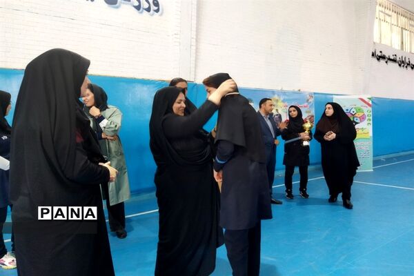 چهلمین دوره مسابقات ورزشی درون‌مدرسه‌ای در شهرستان قرچک