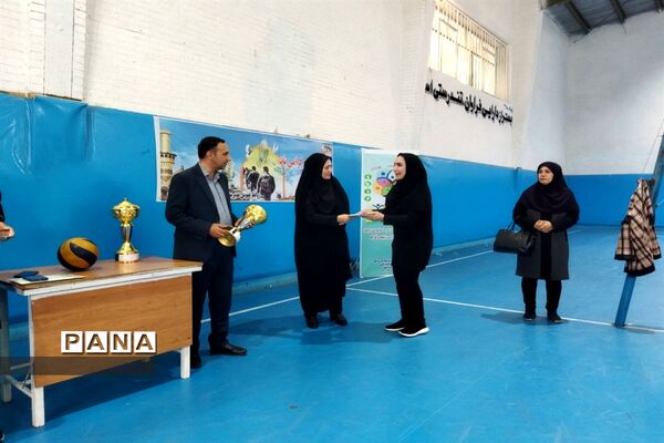 چهلمین دوره مسابقات ورزشی درون‌مدرسه‌ای در شهرستان قرچک