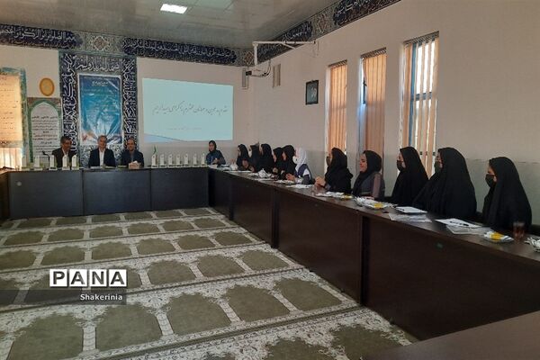 جلسه هم‌اندیشی و تقدیر از خبرنگاران پانای منطقه امامزاده