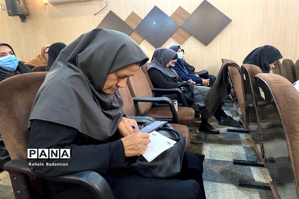 جلسه توجیهی دومین جشنواره ملی تئاتر درسی در کانون سمیه شهرری