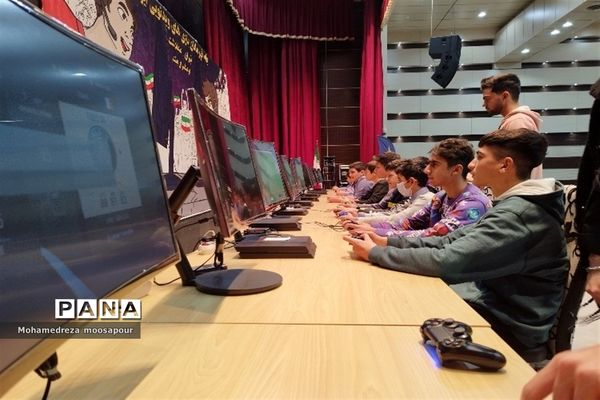 برگزاری مسابقات ویدیویی در صفادشت