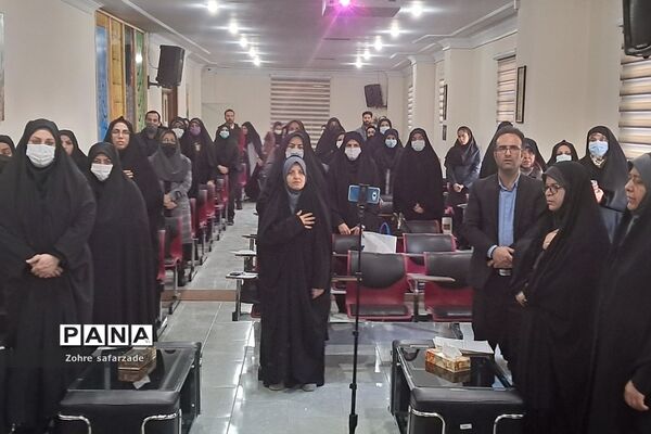 برگزاری کارگاه توانمندسازی دبیران درس تفکر و سبک زندگی در رودهن