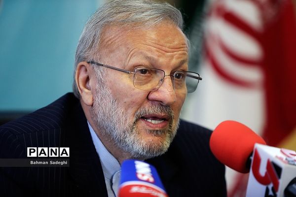 نشست خبری رئیس خانه احزاب ایران