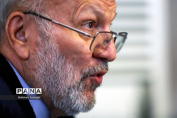 نشست خبری رئیس خانه احزاب ایران