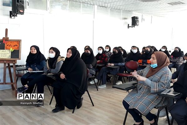 آموزش مانور زلزله در دبیرستان ستارگان ناحیه یک شیراز