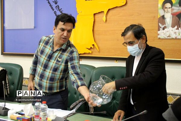 جلسه کارگروه ورزش روستایی و بازی‌های بومی محلی شهرستان بوشهر
