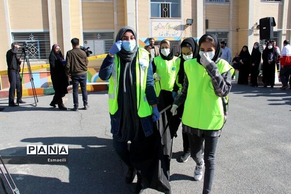 برگزاری بیست و چهارمین مانورسراسری زلزله در مدارس شهرکرد
