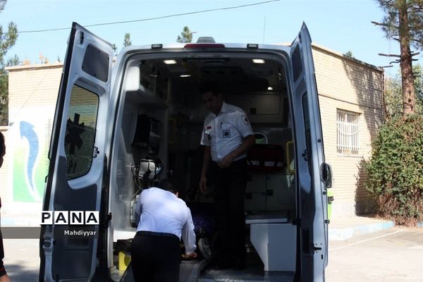 مانور زلزله در مدرسه عدالت شهر جوادآباد