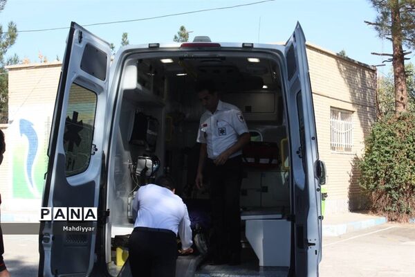مانور زلزله در مدرسه عدالت شهر جوادآباد