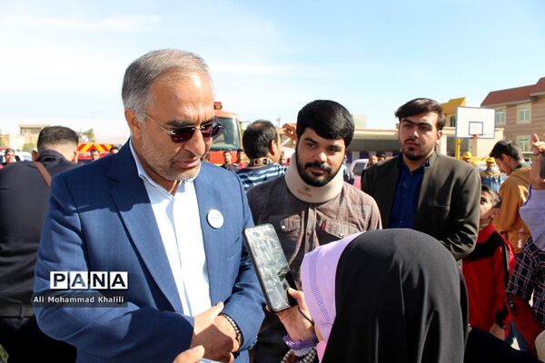 برگزاری مانور زلزله همزمان با سراسر کشور در مدارس فارس