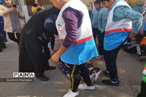 بیست‌و‌چهارمین مانور سراسری زلزله و ایمنی در مدارس  ناحیه 4 شیراز